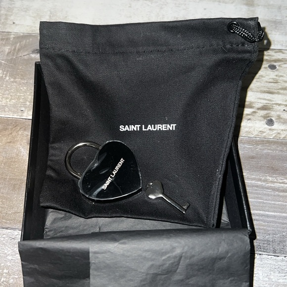 Saint Laurent heart-shaped padlock with  key - Picture 3 of 7